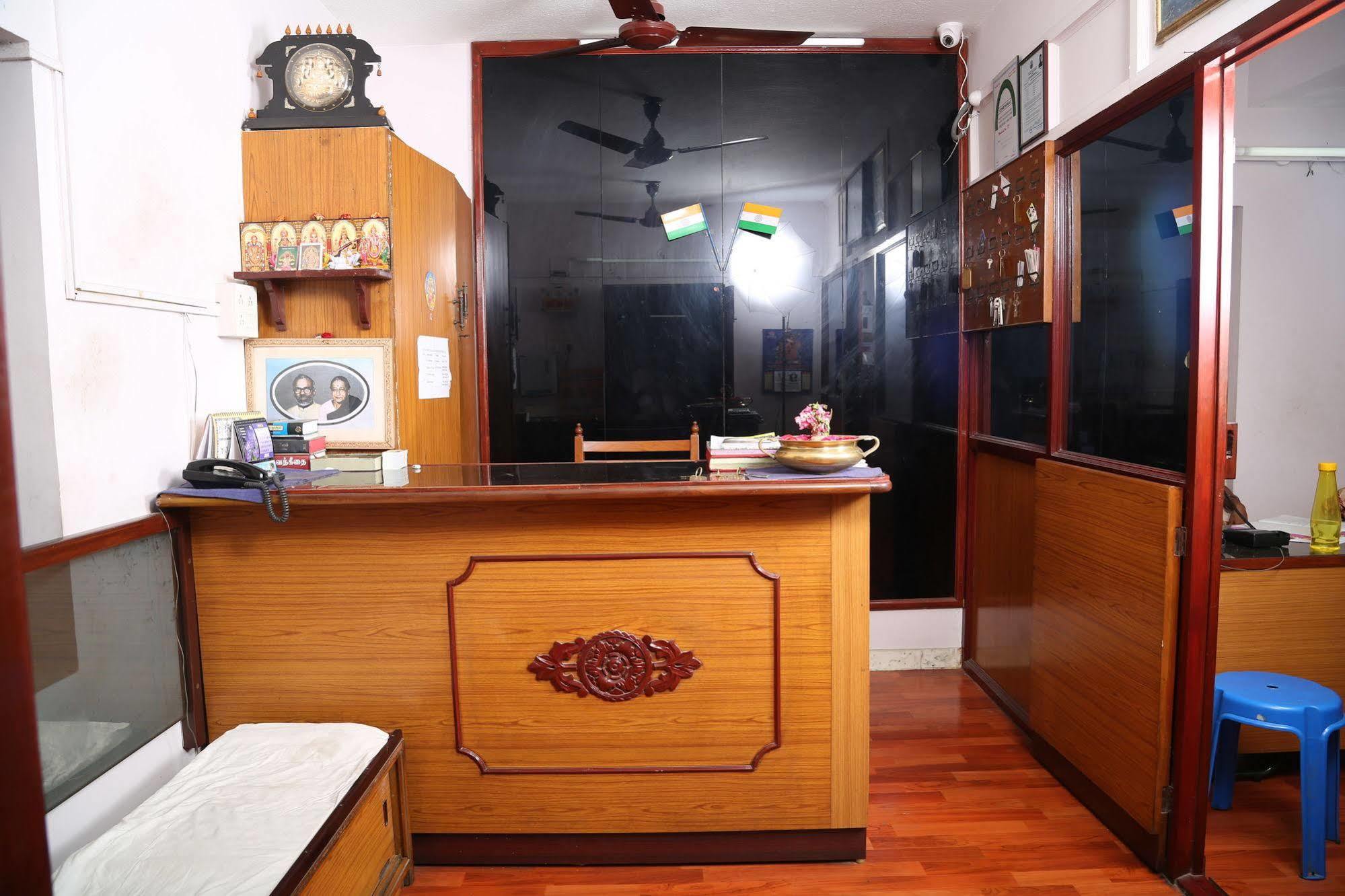 Thangam Balaji Guest House チェンナイ エクステリア 写真