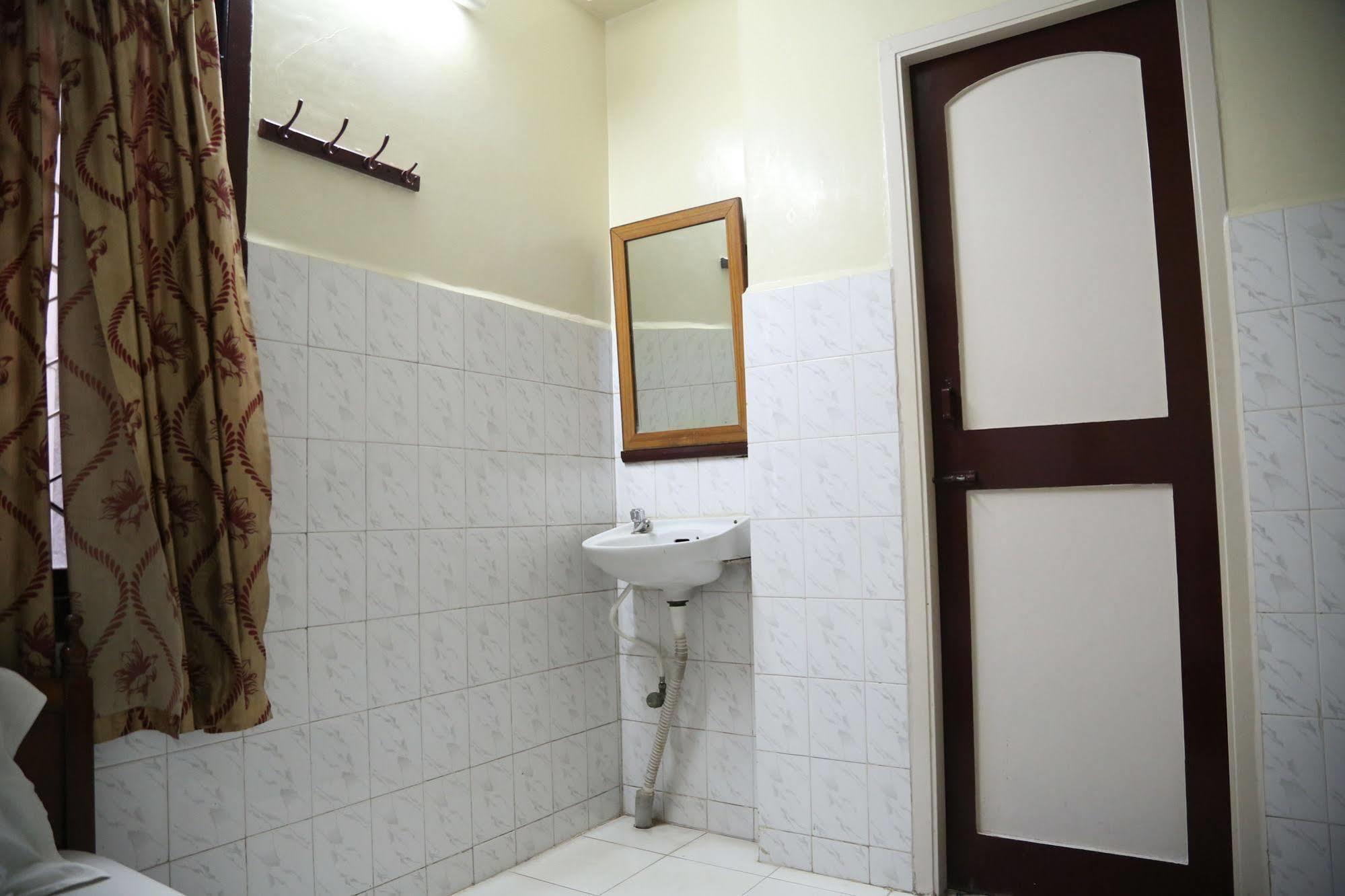 Thangam Balaji Guest House チェンナイ エクステリア 写真